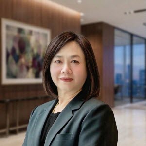 นางสาวอัมพร ทองสุริชัยศรี